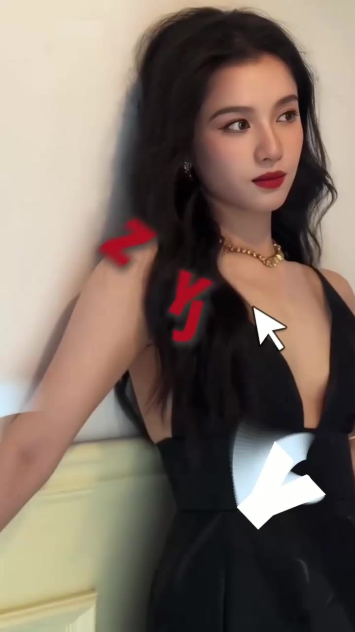 张婧仪_表面清纯女大_实则就是个骚浪母狗_骚穴被无数金主爸爸和粉丝插入过-秘密图库